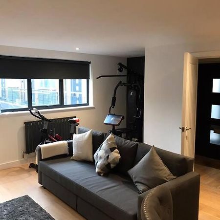 New Town House With *Free Allocated Parking* Brighton Exterior photo